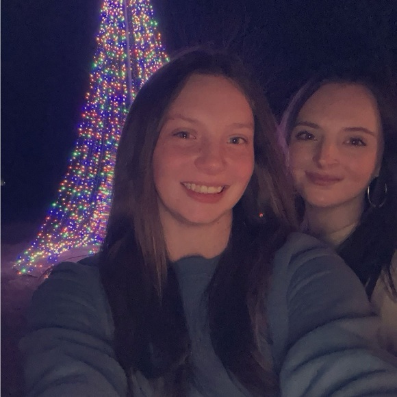 Meet your Posher, Lilly - Picture 1 of 1